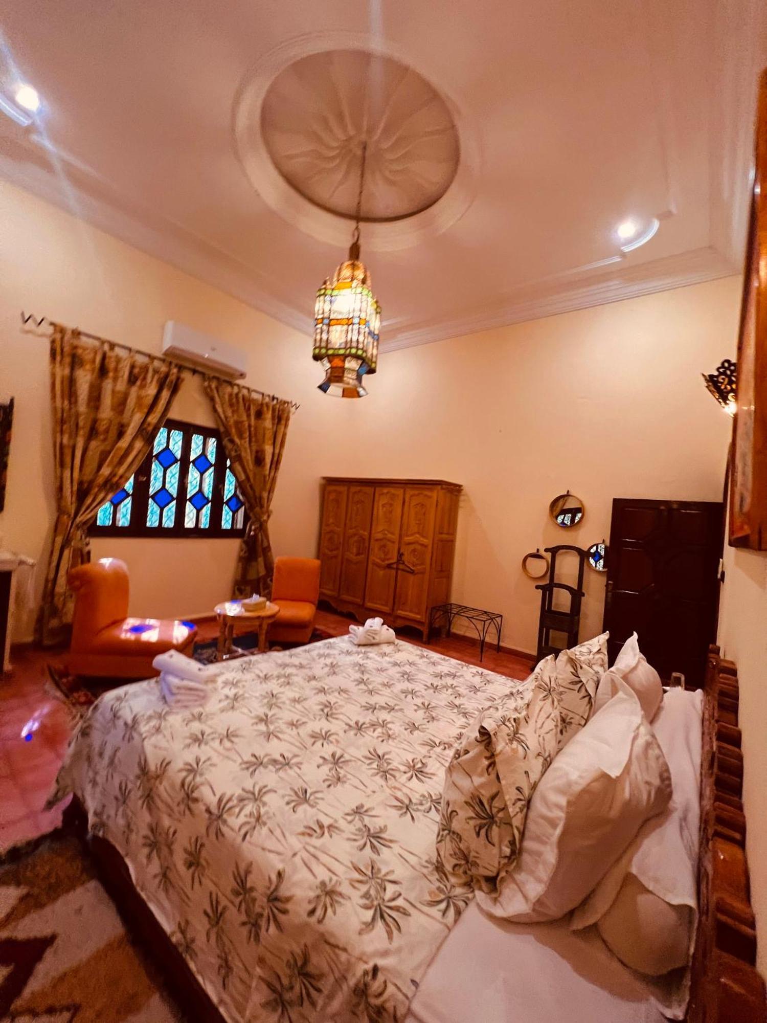 Riad Le Petit Jardin Zagora Exterior photo